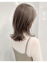 ペグ(Peg)&nbsp;くびれミディレイヤー外ハネボブ