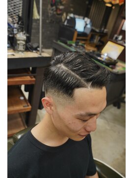 フォーコーナーズカットショップスリーセント 栄(FourCornersCutShop 3/cent) サイドパート