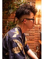 フォーコーナーズ(Four Corners)&nbsp;twist × skin fade