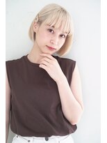 ジョエミバイアンアミ(joemi by Un ami) 《joemi 新宿》ミ二ボブとホワイトカラーで朝1分でお洒落 近江