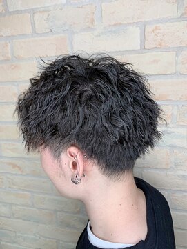 アンティーカ バイ エレノア(Antica by eleanor) ツイストスパイラル　ショートマッシュ