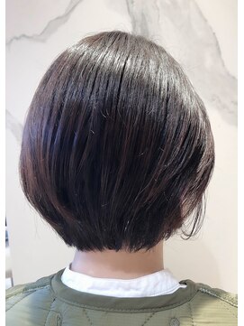 ウノプリール 西梅田ハービスプラザ店(uno pulir) 【KEN YODA】ショートボブ