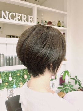 ヘアリフレッシュシンシア(hair refresh SINCERE) イルミナカラー×ナチュラルショートボブ