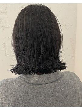 カウチ 板橋本町店(kauti) 切りっぱなしボブ×ブルーブラック