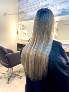 ヘアメイクサロン ゼロ(ZERO) ボリューミーロング♪アッシュカラーでおしゃれ♪