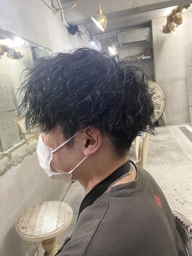 ロイジー(roijir) 【表参道　roijir】ツイストスパイラルパーマ×メンズパーマ