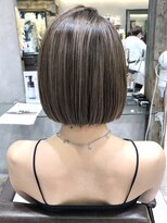 トルネード(TORNADO)&nbsp;似合わせハイライト 切りっぱなしボブ タッセルカットM1019