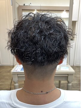 アルターリール(aL ter Rire) ハイライト/マッシュパーマ/ウルフ/アッシュブラック/中村郁未