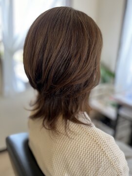 コア フィール ア デイ(COIFFURE A DAY) 【ミセスミディアムくびれヘア】M3Dお得クーポン