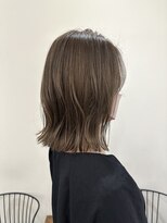 リリアーナ(LILIANA)&nbsp;池袋 イルミナカラー シークレットハイライト  切りっぱなし♪