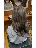 ロングレイヤーハイライトカラーシルバーベージュ