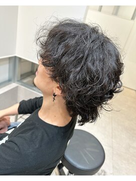 アーサス バイ ヘッドライト 御殿場店(ursus by HEADLIGHT) こなれ感UP!動きのあるツイスパヘア