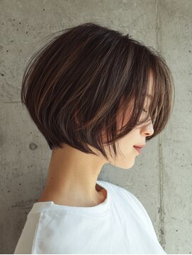 ネオリーブ チロル 横浜西口店(Neolive CiroL.) 20代30代40代 小顔レイヤー/暗めカラー/デザインカラー[横浜駅]