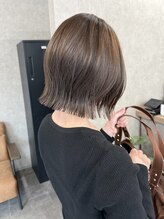 コク 千葉駅西口(COQU)&nbsp;レイヤーボブ × オリーブベージュ【千葉優希】