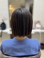 ステデイ(steady)&nbsp;大人ツヤ感ストレートボブ