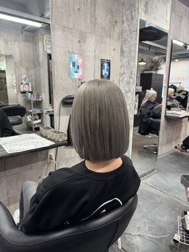 コワファースト長崎シャンプーボーイ 2nd(COIFF1RST 長崎 SHAMPOO BOY) ぱつっとボブ まるみボブ ミニボブ ショートボブ