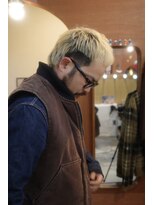 エディ(Edy)&nbsp;ウルフカット抜きっぱなしブロンド刈り上げメンズ眉毛カット岡山