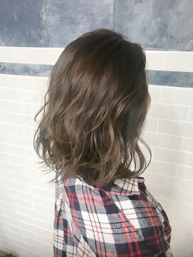 ルミネート 大塚店(Ruminate) オリーブブラウン【大塚/池袋/新大塚】