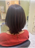 大人外ハネミディアムヘア