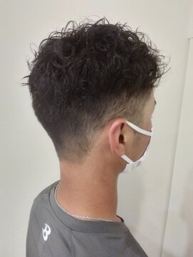 アメイジングヘアー 中沢店(AMAZING HAIR) 【AMAZING HAIR 中沢店/村山】夏の刈上げパーマスタイル/短髪