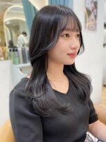 ロンドプランタン 恵比寿(Lond Printemps)&nbsp;小顔をつくるくびれセミロングレイヤーカット　ブルーブラック