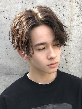 キングオブヘアバイノイズアンドフィフス 京都駅前店(KING of hair by NOISM&fifth) センターパートツイストスパイラルパーマ刈り上げメンズパーマ