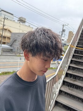 アイズ 海老名(AIZU) ツイストパーマ　ソフトツイスト　ツイストスパイラル　波巻き