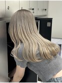 ハイトーングレージュ