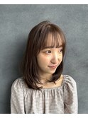 顔周りレイヤー×ふんわりミディアム×透明感カラー