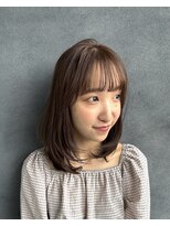 フリー(FREEY) 顔周りレイヤー×ふんわりミディアム×透明感カラー