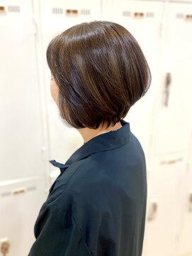 アッシュ 町田駅前通り店(Ash) 【Ash町田駅前通り店　木口優子】大人ショートボブ