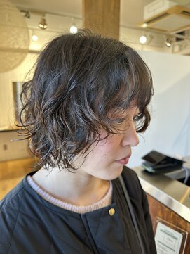 シャイン(Shine) ボブレイヤー/スパイラルパーマ