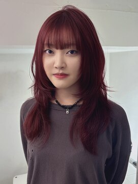 シェノン バイ アランスミシー 表参道(CHAINON by Alan smithee) 韓国レイヤーカット、カシスレッドカラー