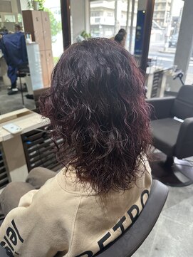 メゾンドブルー(Maison de blue) ミディアムパーマ