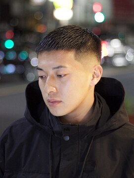 キングスマントーキョー 三鷹店(KINGSMAN TOKYO) アップバング / ツーブロック / スキンフェード[三鷹/バーバー]