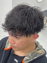 ジーニー 新百合ヶ丘(Genie) フェザーパーマサーフカール刈り上げセンターパート