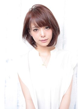 ロビー(LOBBY) 『LOBBY』三浦 耳かけ大人ショートボブ