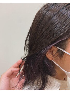 ユニ バイ マグ 長野店(Uni.by Mag) イヤリングカラー透明感ラベンダーグレージュ外ハネ