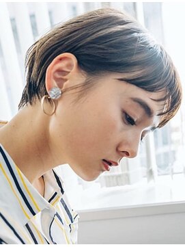 メゾンブラン アヴェダ(Maison Blanc AVEDA) 骨格にフィットするナチュラルショートヘア