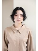 【CYAN.】センター分けショートにパーマ