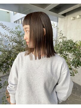 シアン(SYAN) ぷつっとロブ × オリーブグレージュ