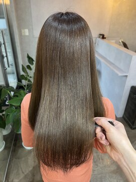 アールクリップ 表参道(arclip) サラ艶ロングレイヤーカットレイヤーボブサイエンスアクア