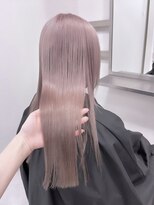 ペレ 渋谷(PELE)&nbsp;斜めバング/グレージュカラー/シルキーベージュ/渋谷/渋谷駅