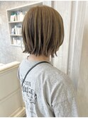 福山Caaryハイトーン夏ボブベージュ外ハネコントラストカラー