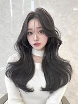 マウル 栄(MAEUL)&nbsp;拘りのレイヤーカット　くびれヘア　夏のヘアアレンジ