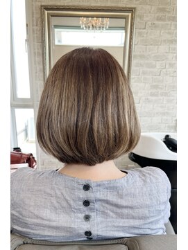 ギャビー(GABBY) ローレイヤーボブ