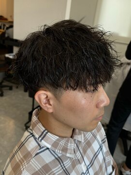 フゥ 宇都宮(FeU) 波巻きパーマメンズパーマメンズヘアツーブロックツイストパーマ