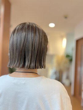 スタジオフィット(STUDIO FITTO) ★白髪カバー(ヘーゼルベージュ)切りっぱなしボブ★