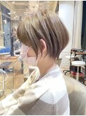 30代40代50代ショート白髪ぼかし銀座くびれ　松