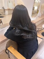 シー(she.)&nbsp;艶髪　アッシュグレー　グレー　暗髪